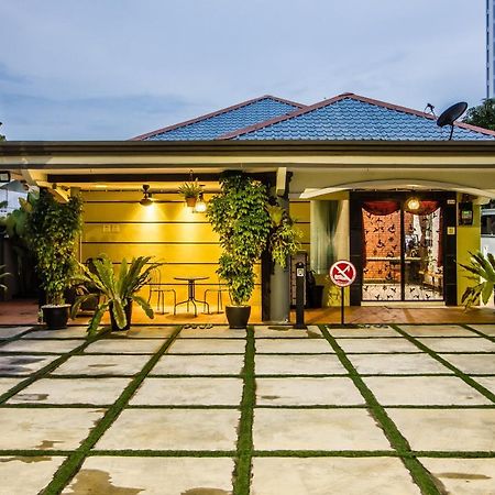 Surprised Homestay Butterworth Buitenkant foto