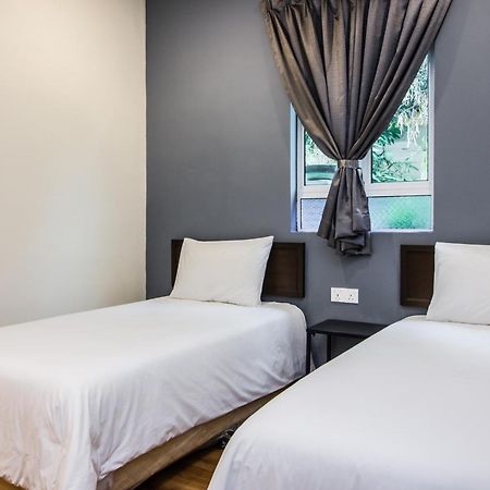 Surprised Homestay Butterworth Buitenkant foto