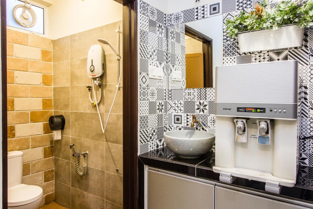 Surprised Homestay Butterworth Buitenkant foto